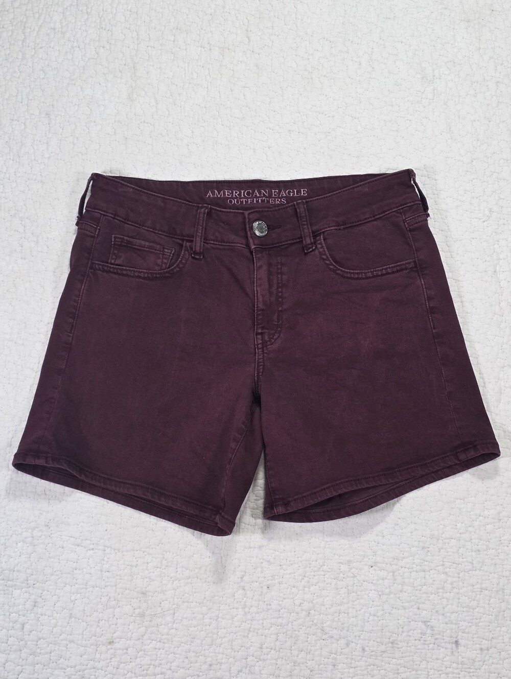 American Eagle 6" Burgandy Maroon Midi Denim Shorts